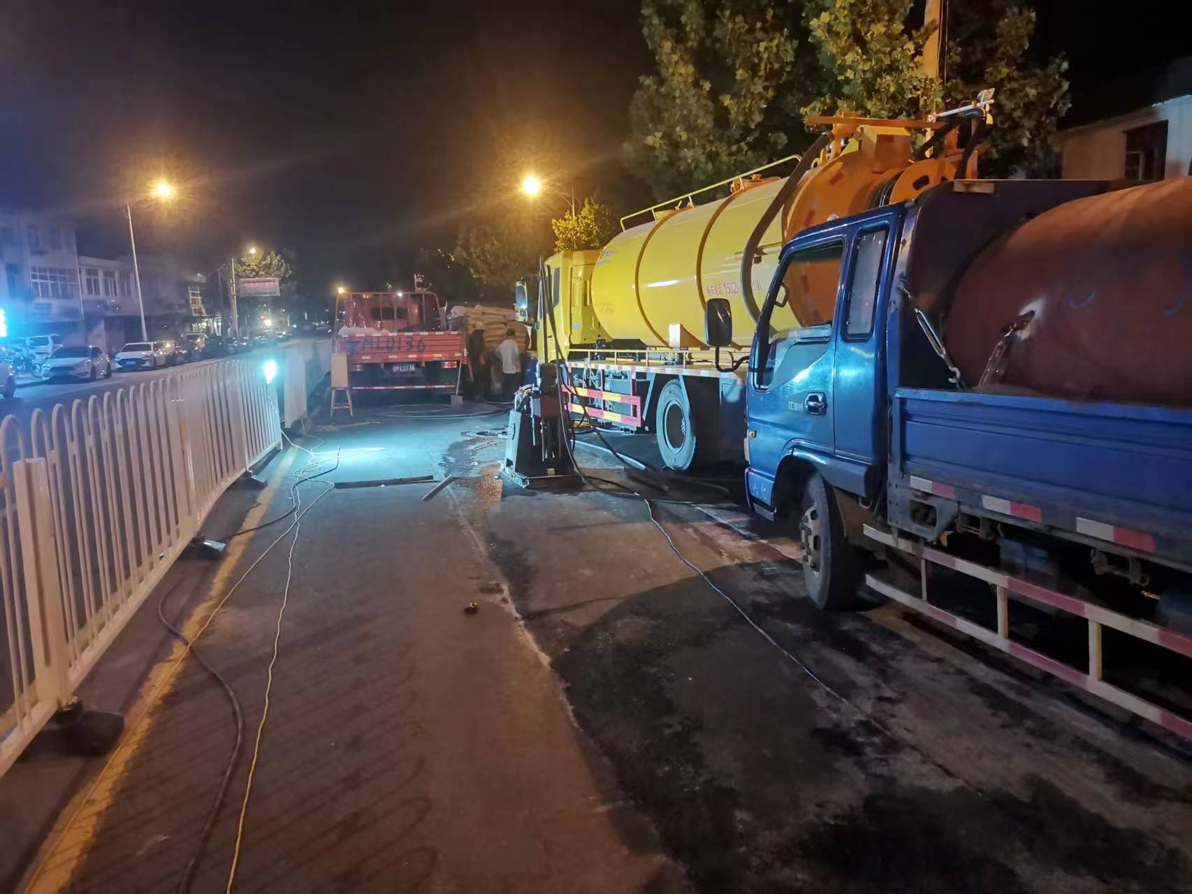 乌拉特前路面压密注浆